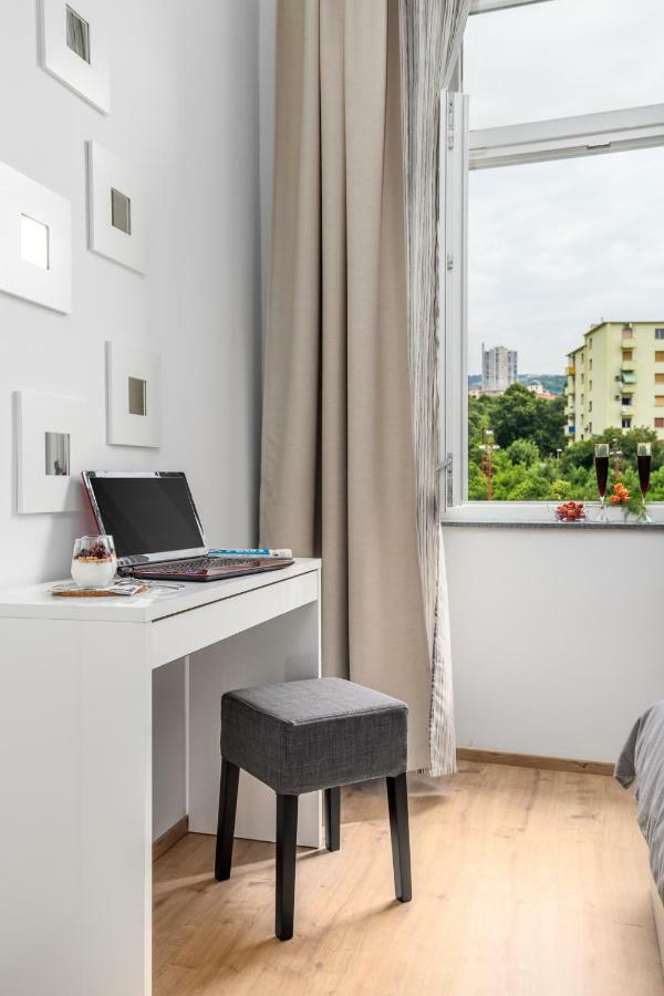 Apartman Deark Apartment Рийека Екстериор снимка