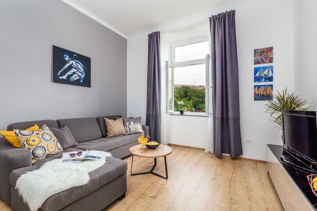 Apartman Deark Apartment Рийека Екстериор снимка